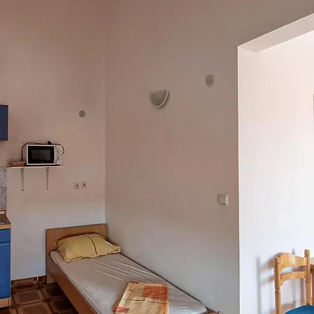 1 Bedroom Awesome In