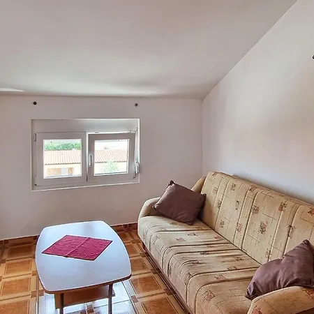 1 Bedroom Awesome In *