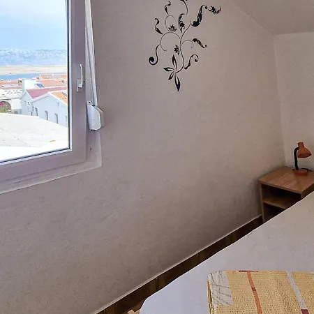 아파트 1 Bedroom Awesome In 비르